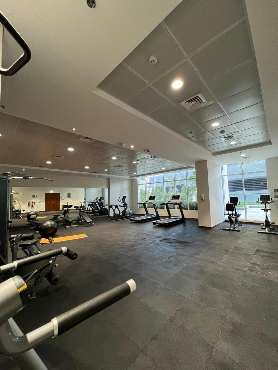 Hostel Downtown Holiday'S - 1 Min To Dubai Mall & Burj Khalifa Exterior foto