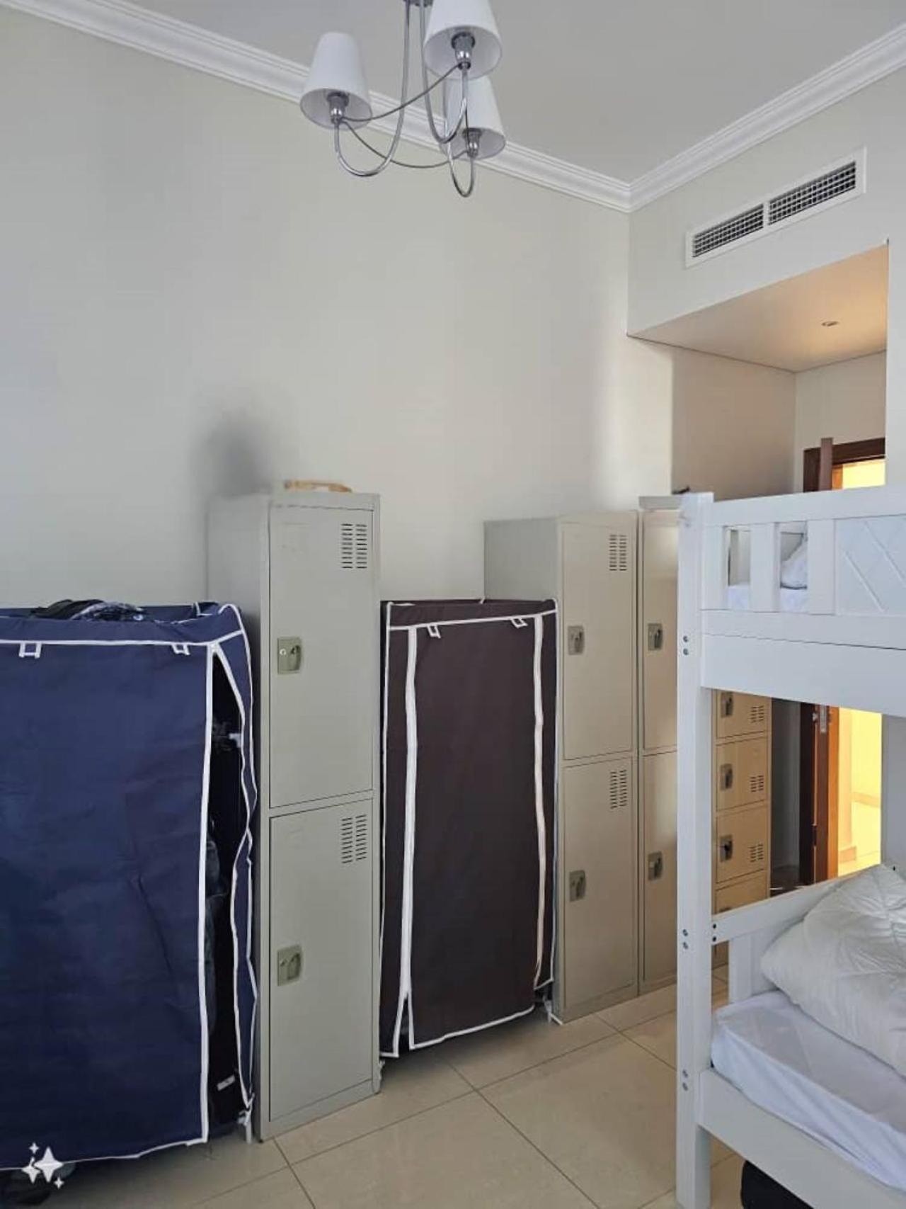 Hostel Downtown Holiday'S - 1 Min To Dubai Mall & Burj Khalifa Exterior foto